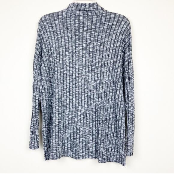 American Eagle Gray Ribbed Turtleneck Sweater Sz S - Picture 4 of 5